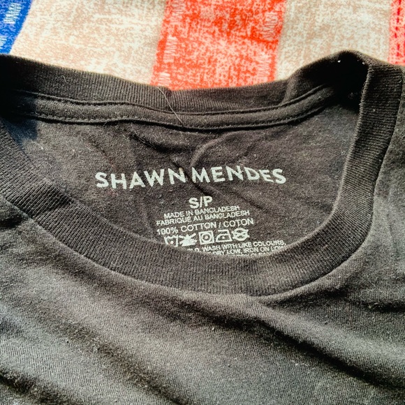 Shawn Mendes Tee - Picture 3 of 3
